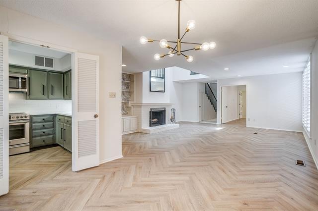 Building Photo - 5605 Collinwood Ave