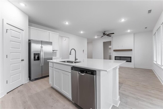Building Photo - 2239 Riggins Ave