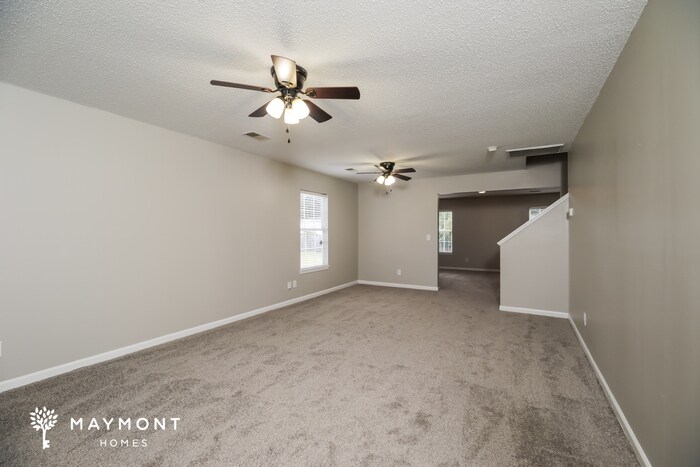 Building Photo - 121 Macallan Ct