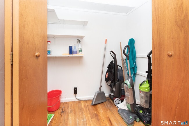 Building Photo - 153 Cherry Hill Dr