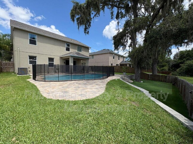 Building Photo - 5822 Tulip Flower Dr