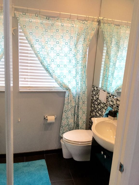 Bathroom - 1535 Jackson St