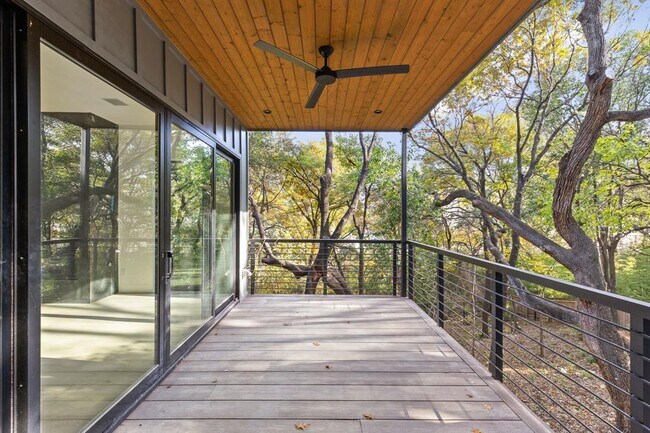 Building Photo - 1603 Chelsea Ln