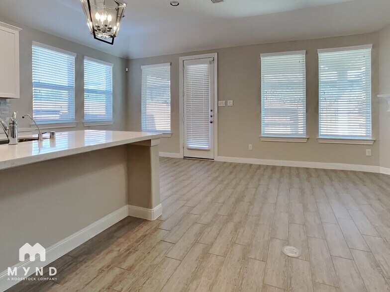 Building Photo - 24622 Windmill Canyon Ln