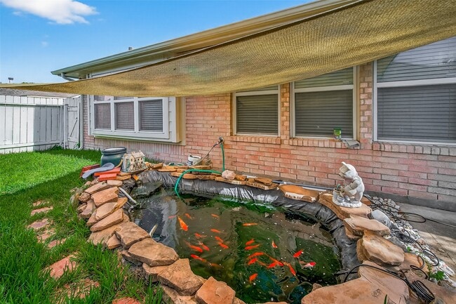 Building Photo - 9511 Mankay Ln