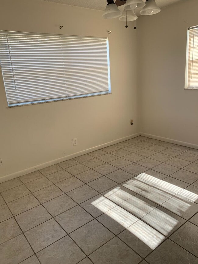 Building Photo - South Tampa Home