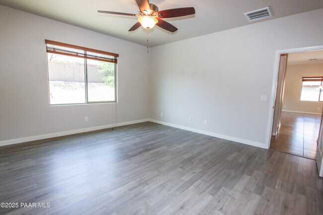 Building Photo - 2677 Capella Dr