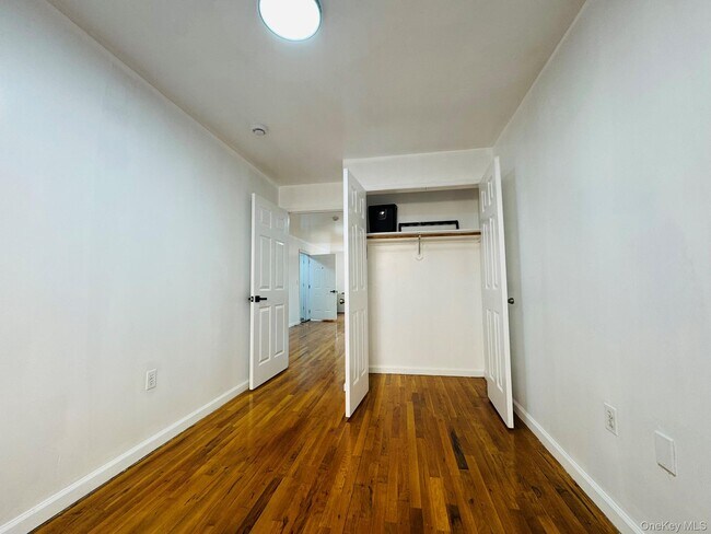 Building Photo - 53 W 192nd St