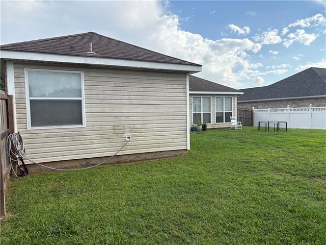 Building Photo - 700 Lakeview Ln