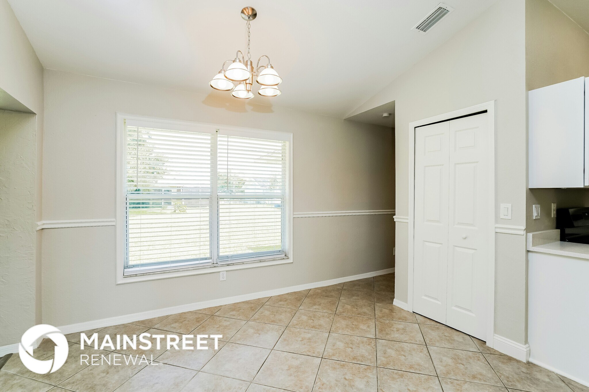 Building Photo - 2221 NE 3rd St