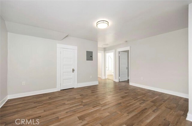 Building Photo - 455 Linden Ave