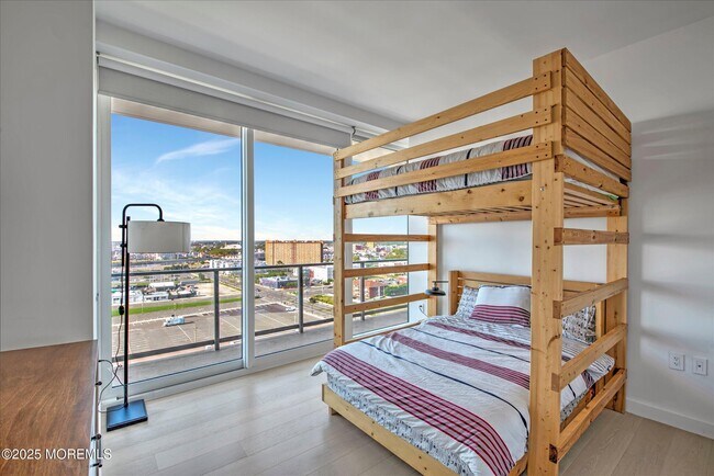 Building Photo - 1101 Ocean Ave N