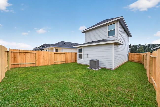 Building Photo - 2037 E Gemini Dr