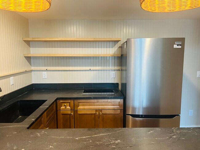 Building Photo - 4301 Waterview Cir