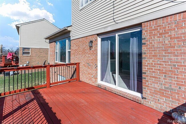 Building Photo - 30575 Hogan Ln