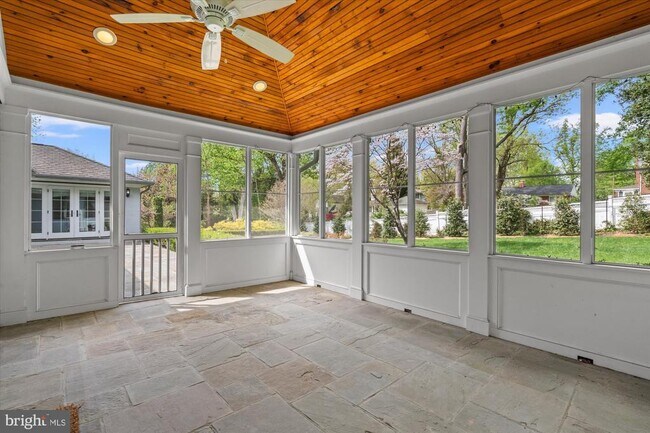 Building Photo - 4905 Dorset Ave