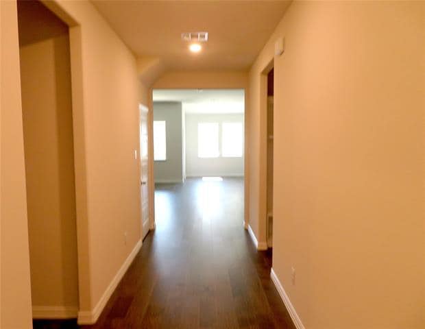 Building Photo - 5404 Locke Dr