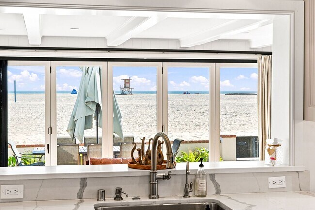 Building Photo - 1228 W Oceanfront