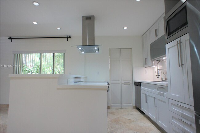 Building Photo - 8401 SW 107th Ave