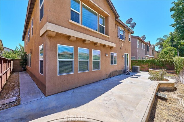 Building Photo - 40 Freeman Ln