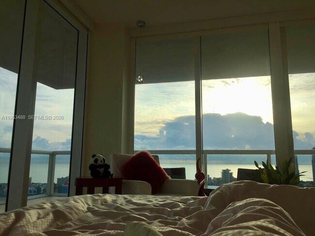 Building Photo - 450 Alton Rd