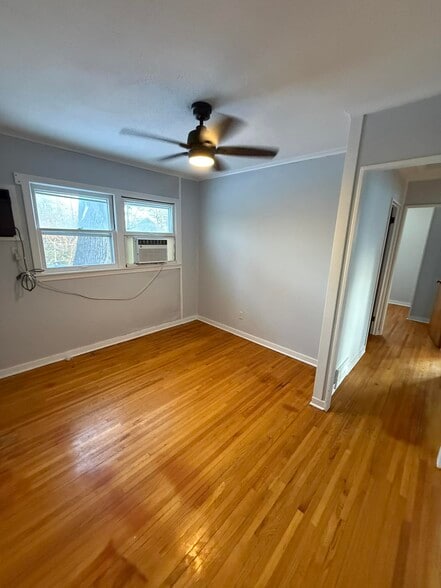 Building Photo - 4831 Ridge Rd