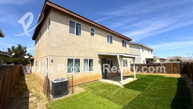 Building Photo - 15015 Kitfox Ln