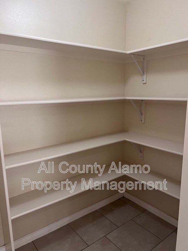 Building Photo - 8133 Morning Grove