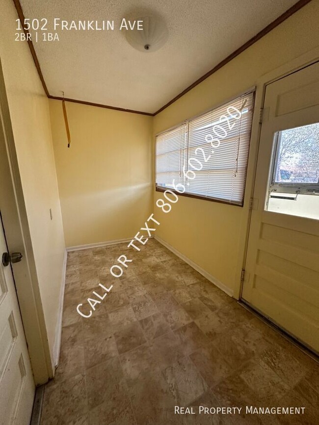 Building Photo - 2 bedroom home in Panhandle, TX!