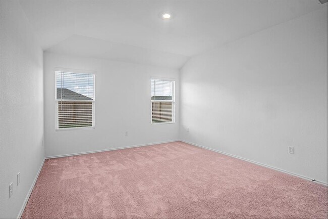 Building Photo - 113 Imola St