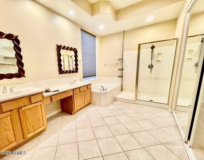 Building Photo - 11041 N 138th Way