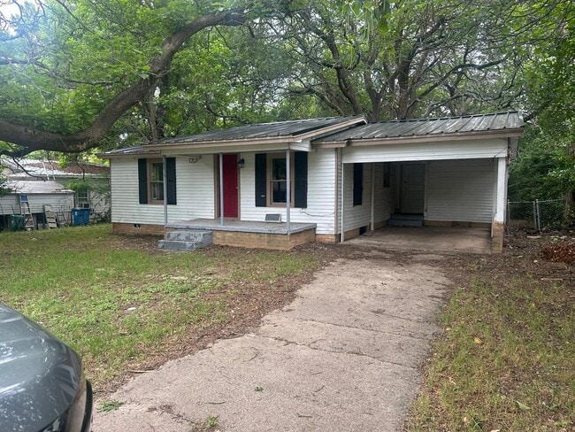 Building Photo - 305 Bowers Street