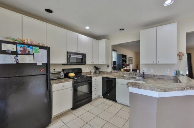Building Photo - 16221 Bridgewalk Dr