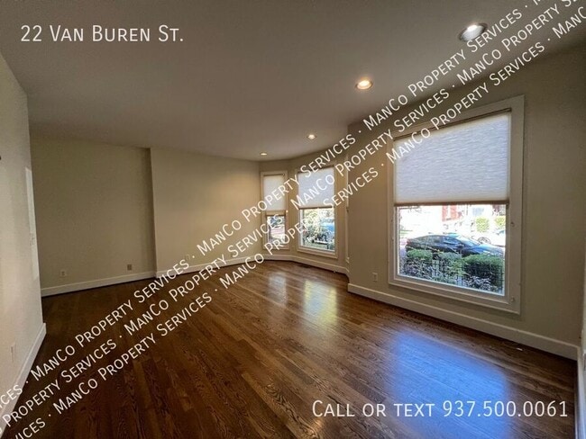 Building Photo - 22 Van Buren St