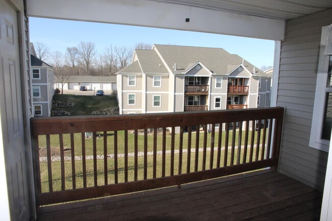 Building Photo - 1376 Heatherwood Ln