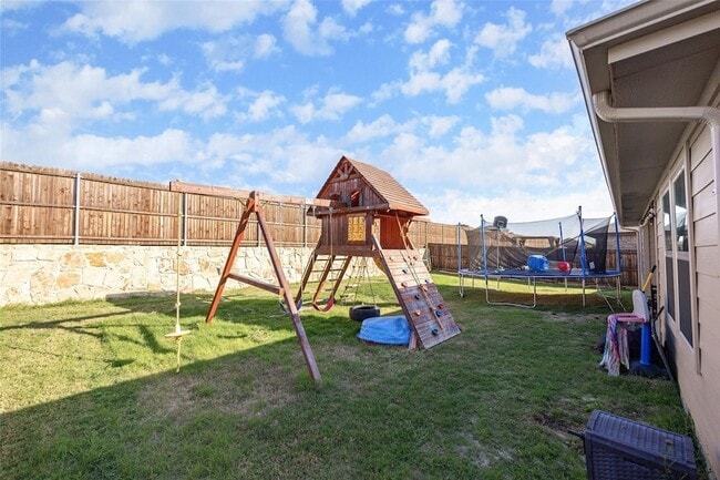 Building Photo - 505 Saw Mill Rd