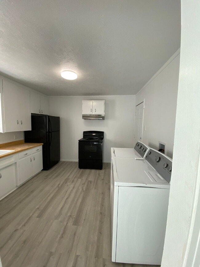 Building Photo - 3303 35th St