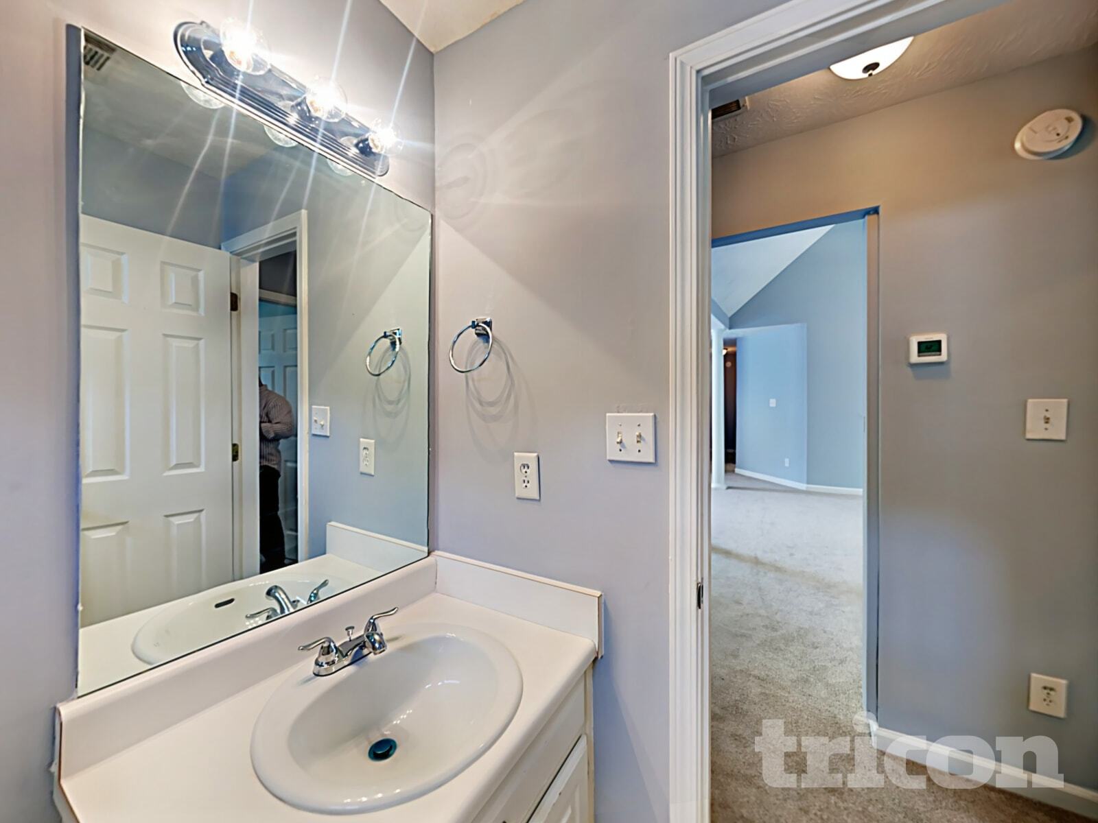 Building Photo - 555 Chaseridge Dr