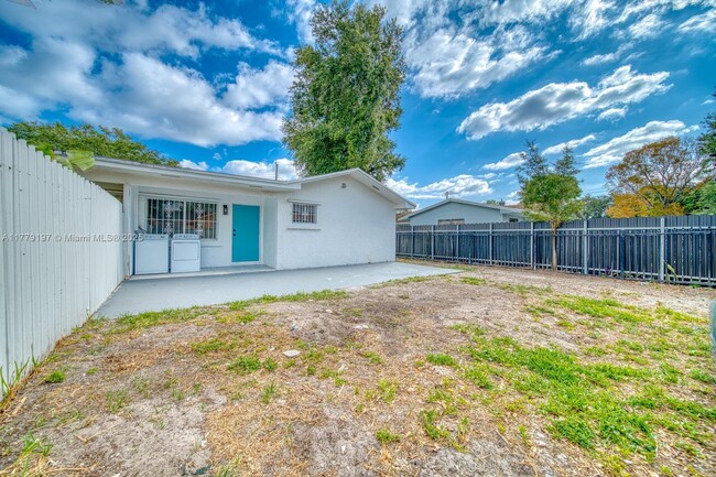 Building Photo - 2120 NW 93rd St