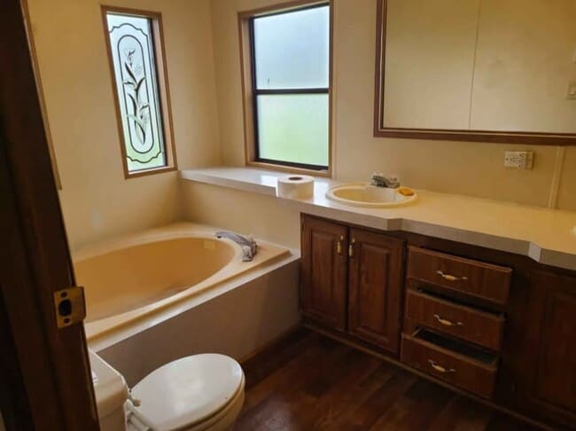 Building Photo - 6532 Mangrove Dr