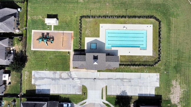 Building Photo - 388 Kendall Crest Dr