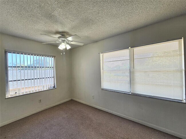 Building Photo - 209 Northwest Jefferson Cir N