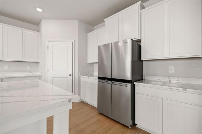 Building Photo - 17107 James Trl