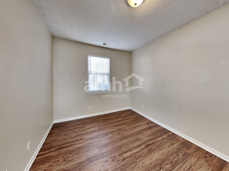 Building Photo - 408 Windcroft Cir NW