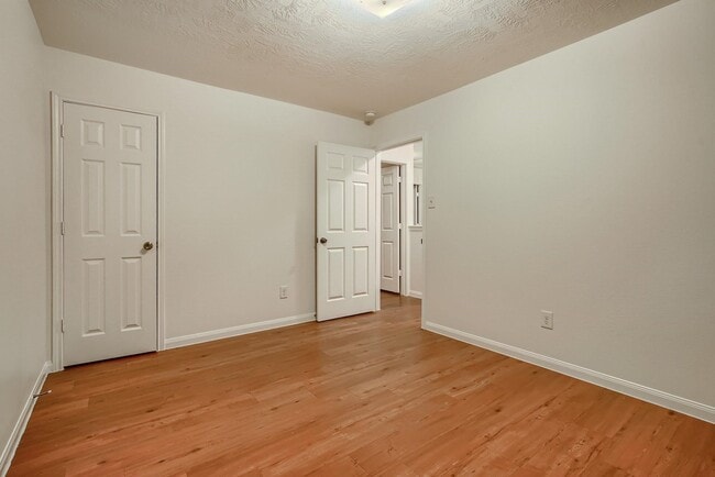 Building Photo - 1039 Doubletree Glen Dr