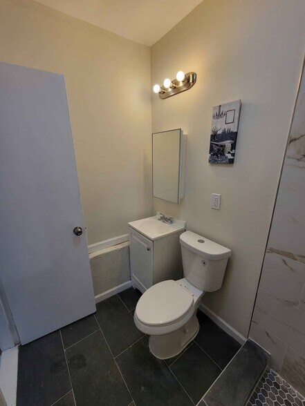 Building Photo - 351 Wicks Rd