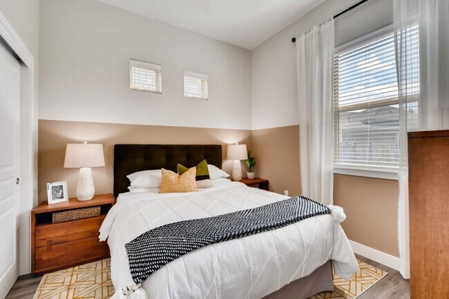 Building Photo - 8500 Comanche Springs Dr