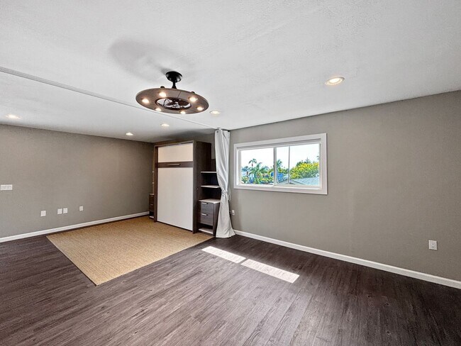 Building Photo - Stunning 1BA Studio in North Park w/ Priva...