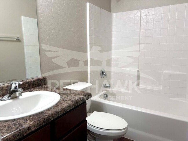Building Photo - 1050 Kachina Dr