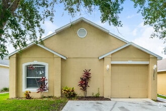 Building Photo - 12853 Parkbury Dr